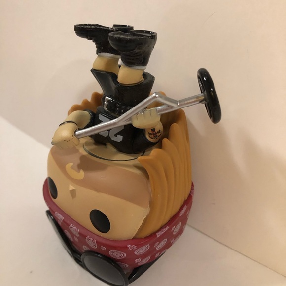 Funko Pop Axl Rose🎤 (Guns n Roses) EUC - Picture 9 of 13